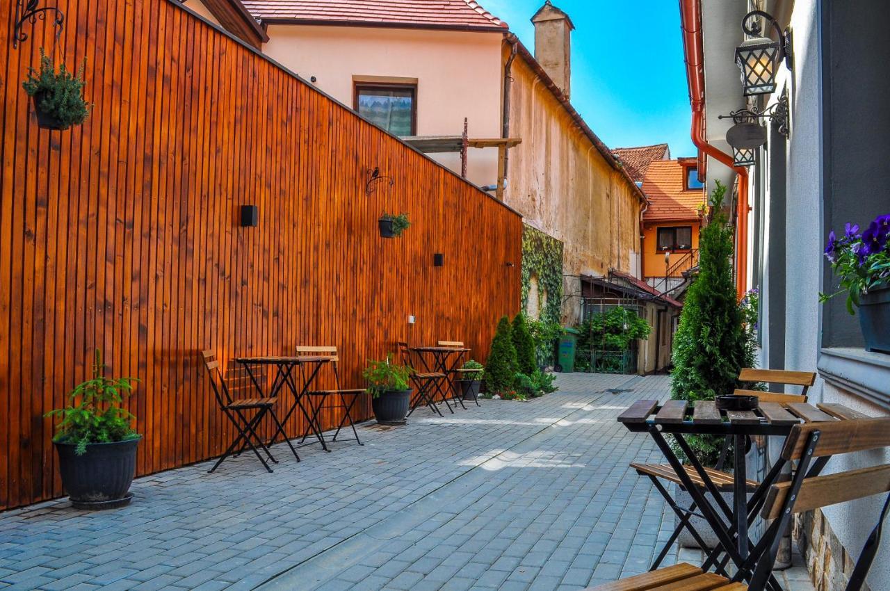 Dallure House Boutique Braşov Buitenkant foto