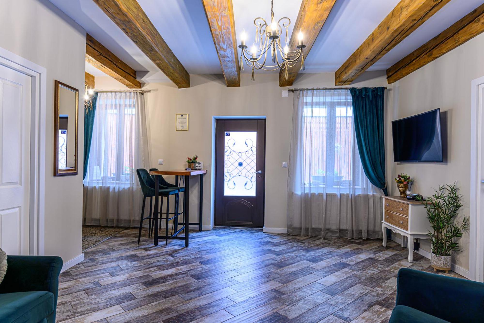 Dallure House Boutique Braşov Buitenkant foto